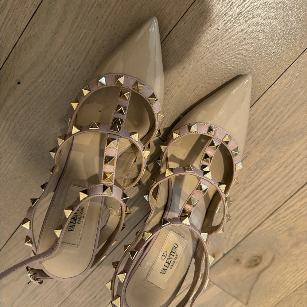 Valentino Nude Patent Rockstud Heels